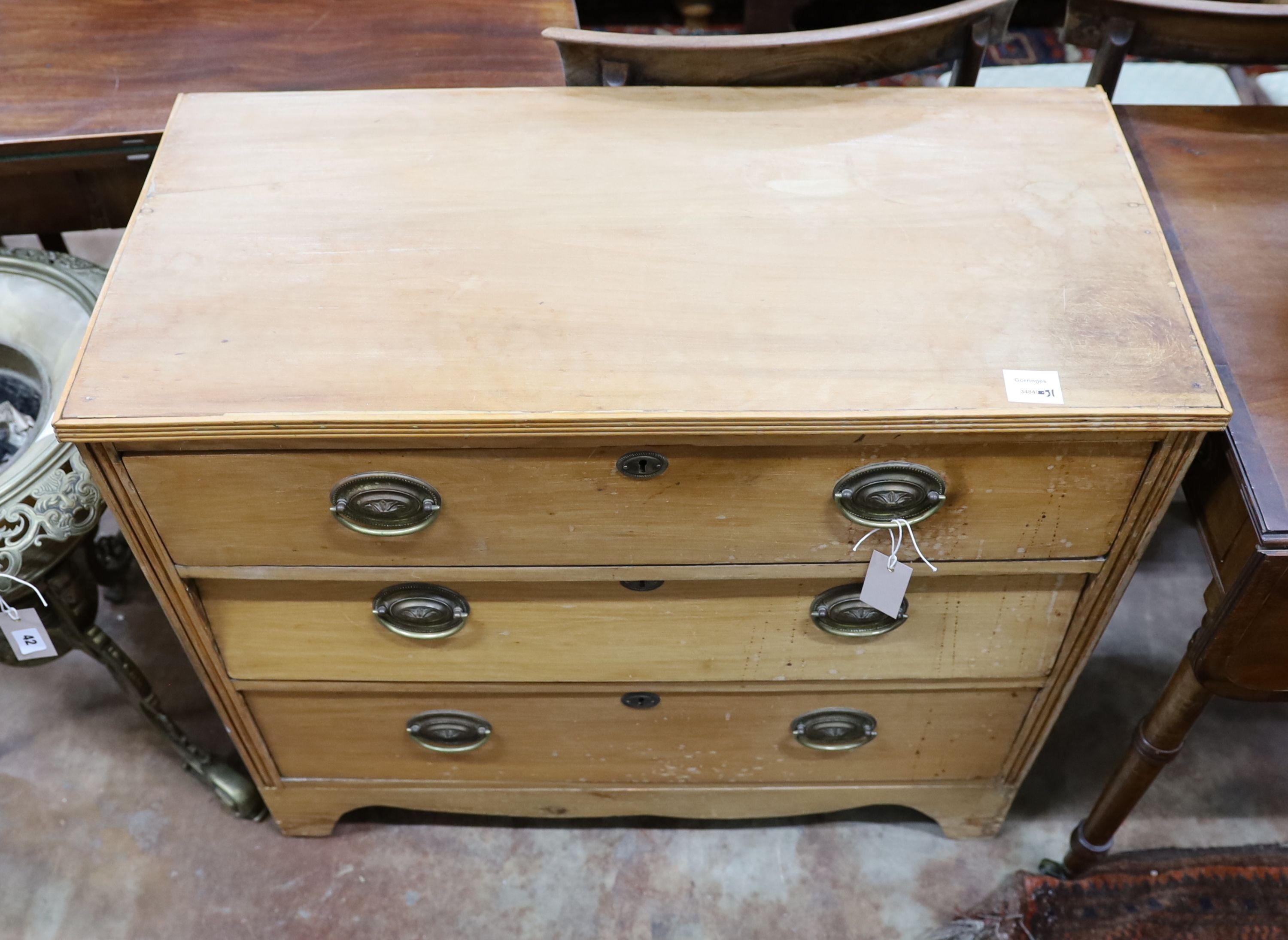 A late Victorian satin walnut chest of drawers, width 86cm, depth 40cm, height 79cm